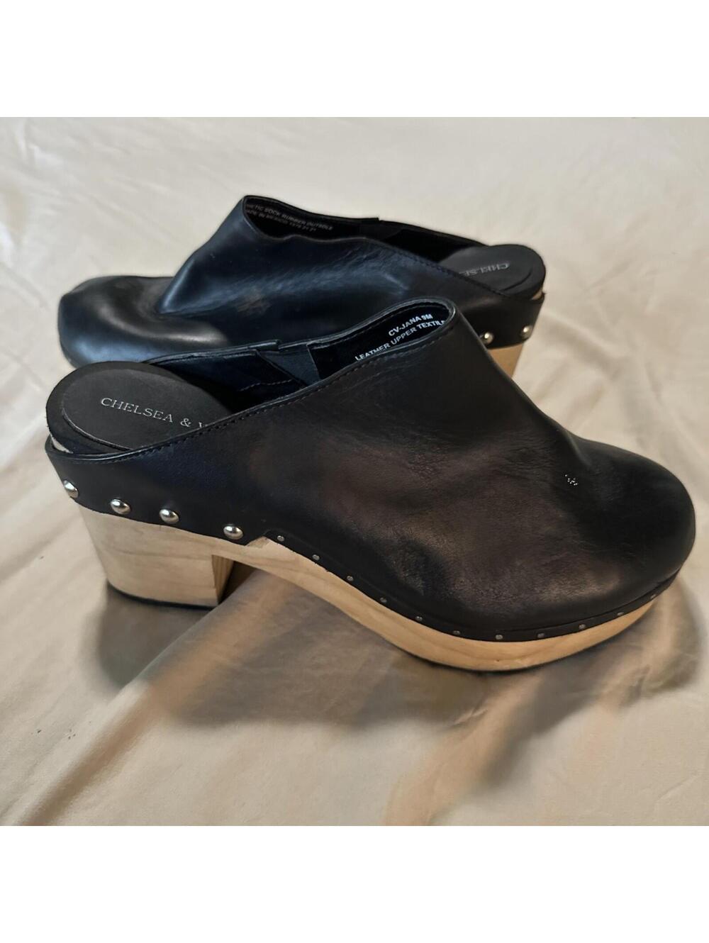 Chelsea And Violet Black Leather Clogs Size 9 Excellent Preowned Condition